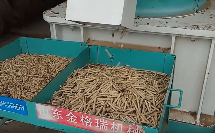 木屑顆粒的生產(chǎn) 木屑顆粒的生產(chǎn)