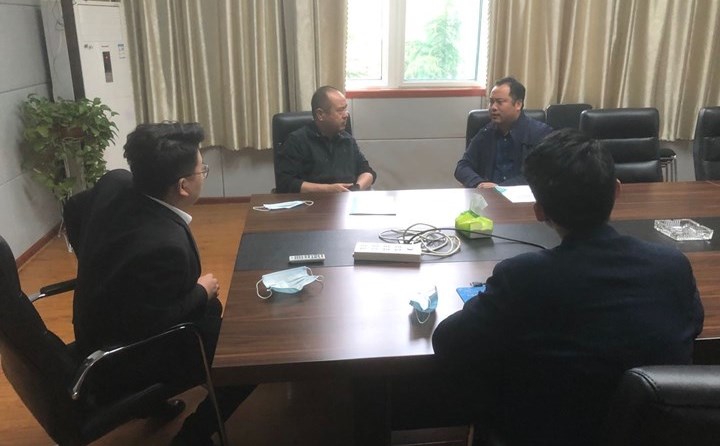 山東金格瑞顆粒機(jī)會(huì)議室.jpg 山東金格瑞顆粒機(jī)會(huì)議室.jpg