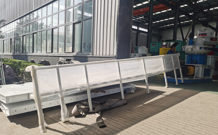 顆粒機(jī)配套設(shè)備.jpg 顆粒機(jī)配套設(shè)備.jpg