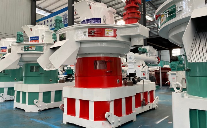 木屑造粒機(jī).jpg 木屑造粒機(jī).jpg