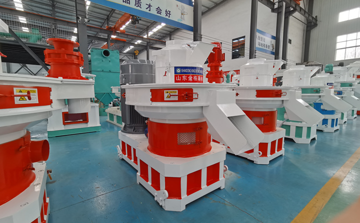 木屑制粒機設備.jpg 木屑制粒機設備.jpg