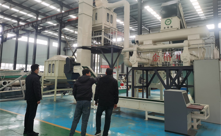 程經(jīng)理詳細(xì)介紹造粒機(jī)的生產(chǎn)原理.jpg 程經(jīng)理詳細(xì)介紹造粒機(jī)的生產(chǎn)原理.jpg