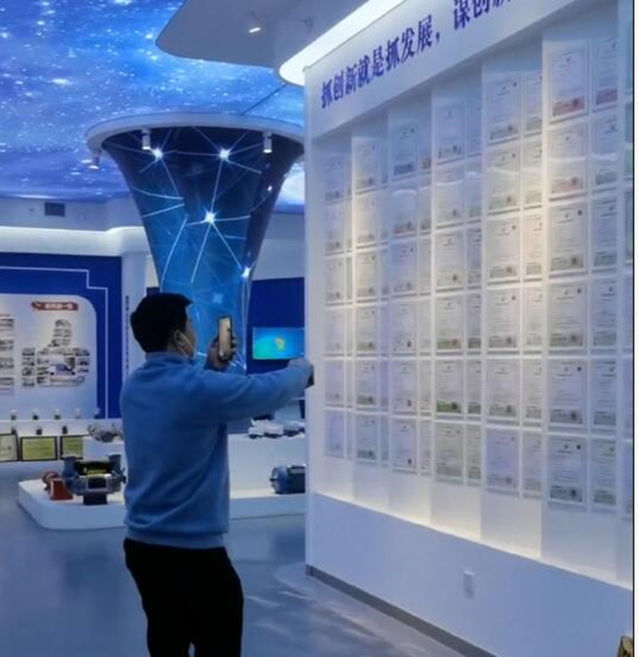 線上視頻 線上成交 云逛木屑造粒機(jī)廠家.jpg