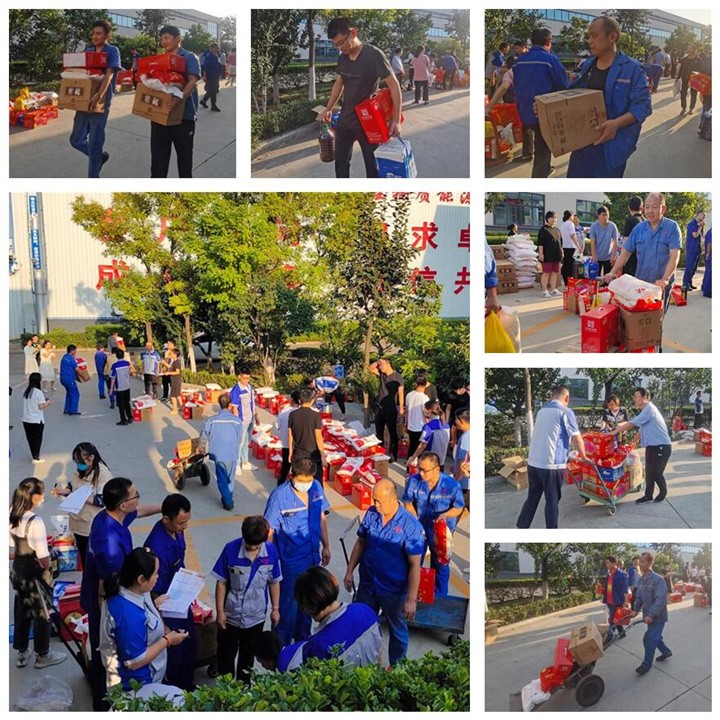 在我們公司上班，不僅能掙到錢，還為你節(jié)省了逛超市買日用品的煩惱，食用油、大米、小米、面粉、啤酒、白酒等等，各種禮品紛紛發(fā)到員工的手中。