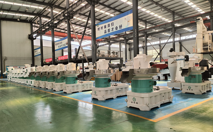 山東金格瑞顆粒機(jī)廠家.jpg 山東金格瑞顆粒機(jī)廠家.jpg