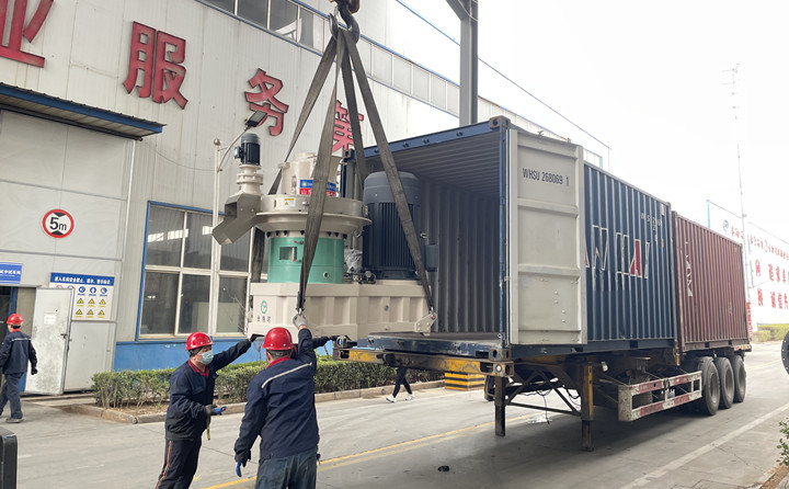 木屑顆粒機(jī)生產(chǎn)線發(fā)貨.jpg 木屑顆粒機(jī)生產(chǎn)線發(fā)貨.jpg