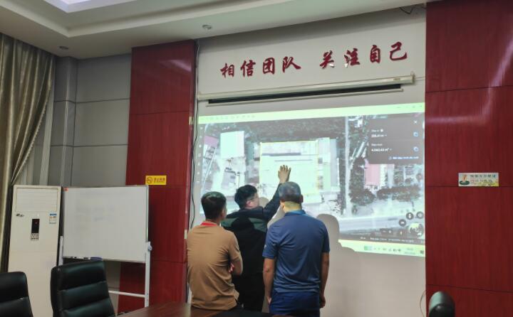 顆粒機生產線方案講解中.jpg 顆粒機生產線方案講解中.jpg