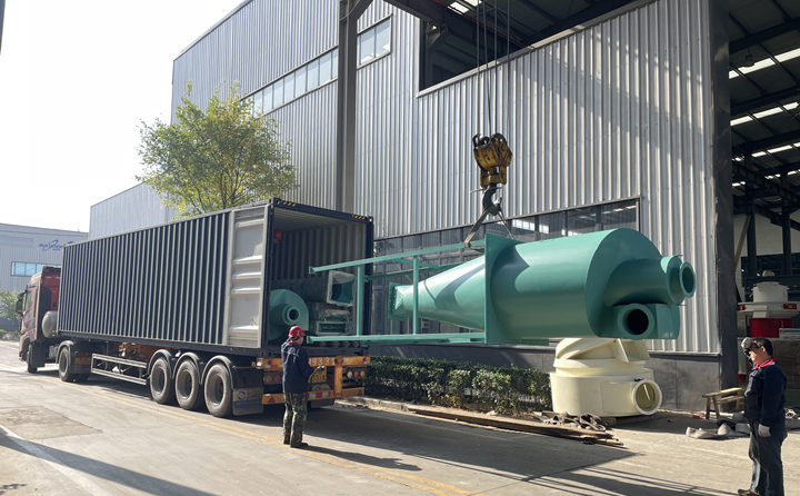 年產(chǎn)5000噸的木屑顆粒機生產(chǎn)線被發(fā)往巴基斯坦.jpg 年產(chǎn)5000噸的木屑顆粒機生產(chǎn)線被發(fā)往巴基斯坦.jpg