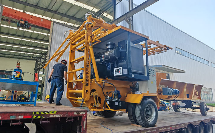 移動(dòng)式破碎機(jī)發(fā)貨.jpg 移動(dòng)式破碎機(jī)發(fā)貨.jpg