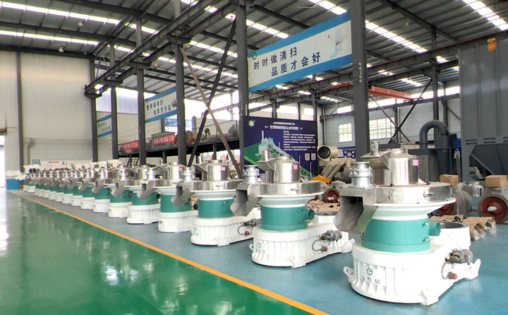 生物質(zhì)顆粒機.jpg 生物質(zhì)顆粒機.jpg